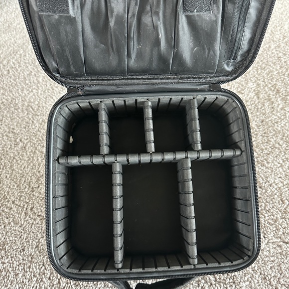 RELAVEL— Makeup Case - Picture 5 of 5
